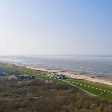 Strandhochhaus 25 *